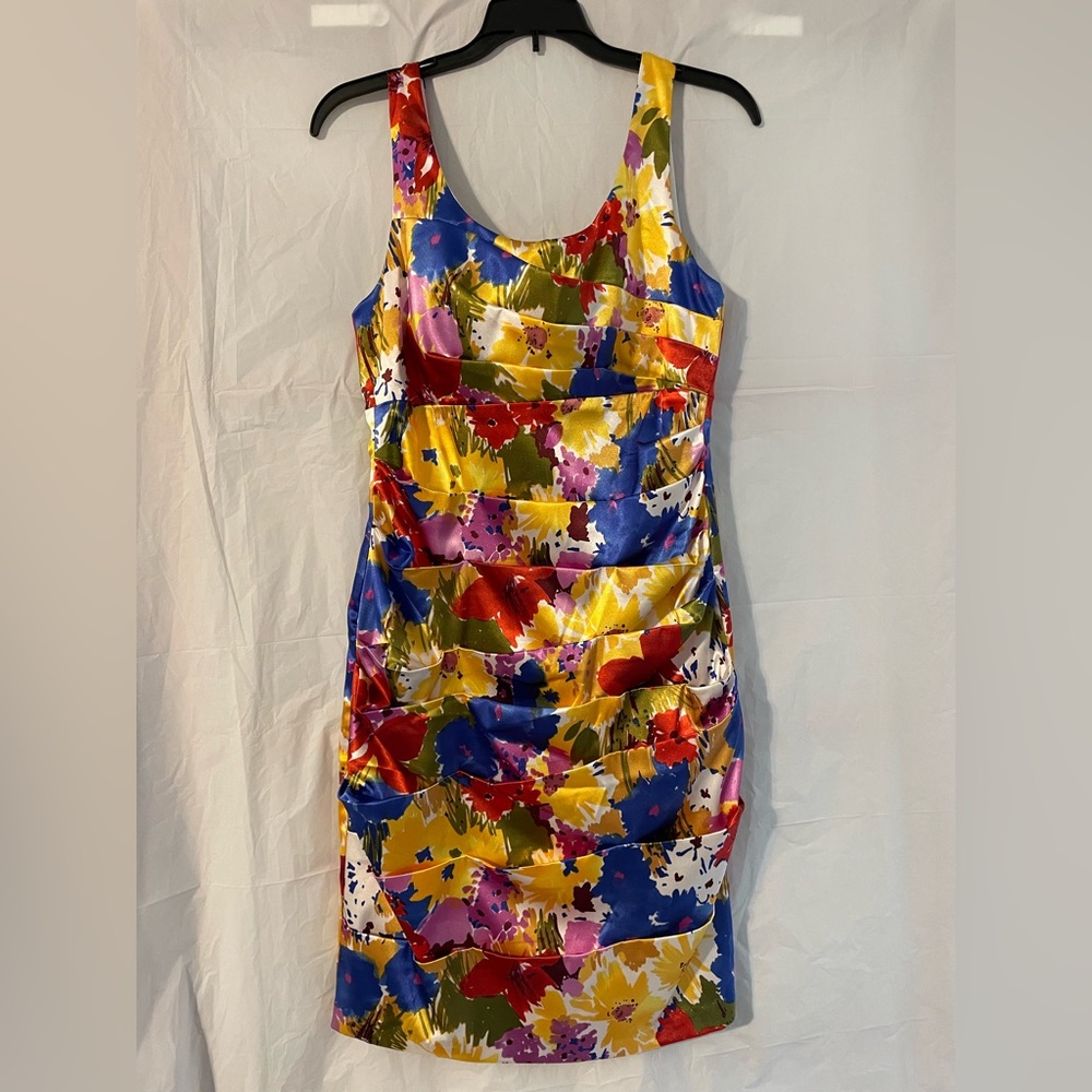 Bisou Bisou floral dress, size 8